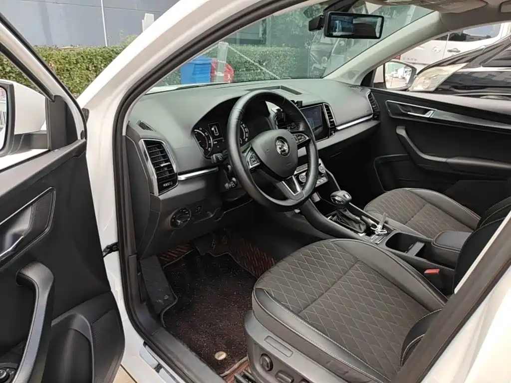 Skoda Karoq 2021 — фото 16