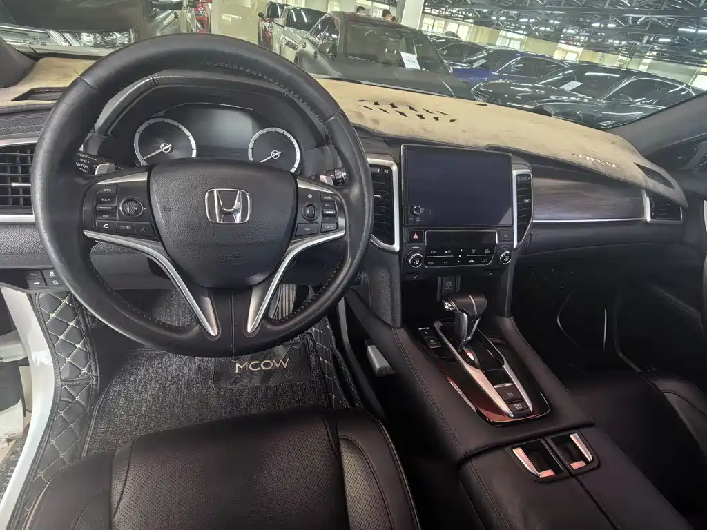 Honda UR-V 2017 — фото 3