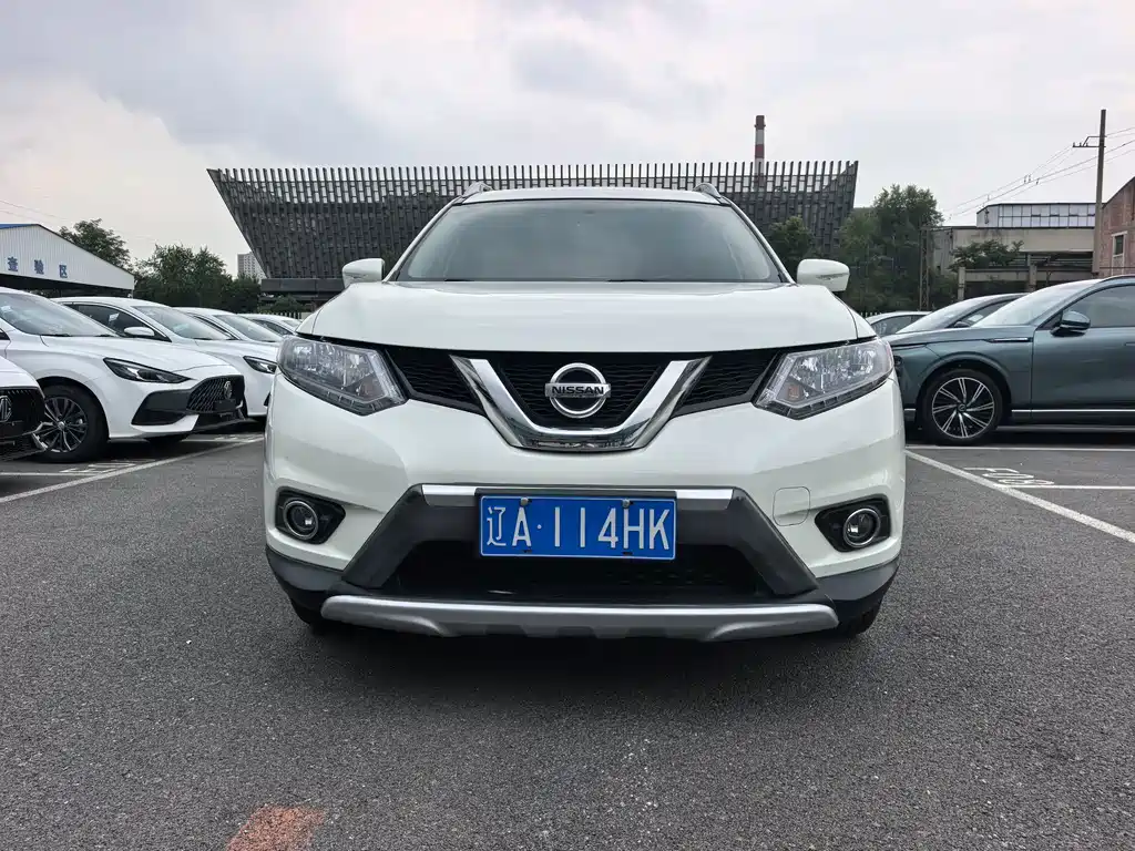 Nissan X-Trail 2015 — фото 2