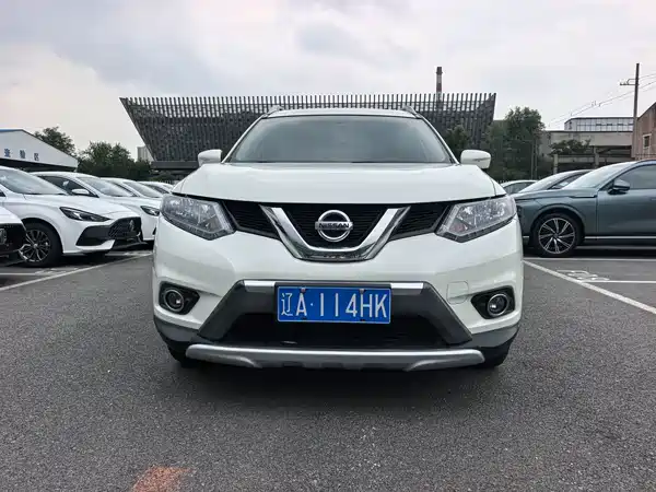 Nissan X-Trail 2015