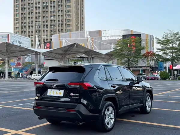 Toyota RAV4 2023