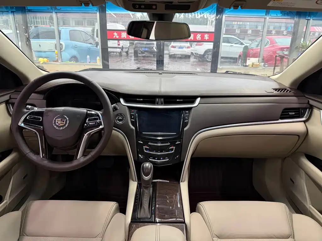 Cadillac XTS 2014 — фото 8