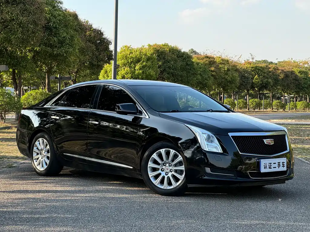 Cadillac XTS 2013 — фото 3