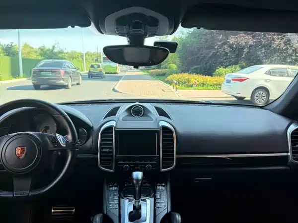 Porsche Cayenne 2012