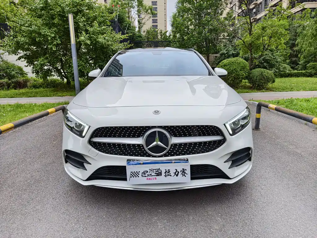 Mercedes-Benz A-Class 2022 — фото 2