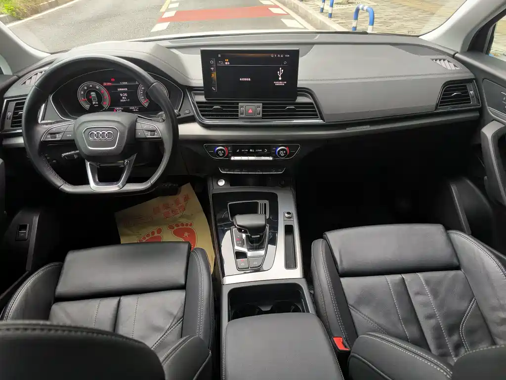 Audi Q5L 2022 — фото 10