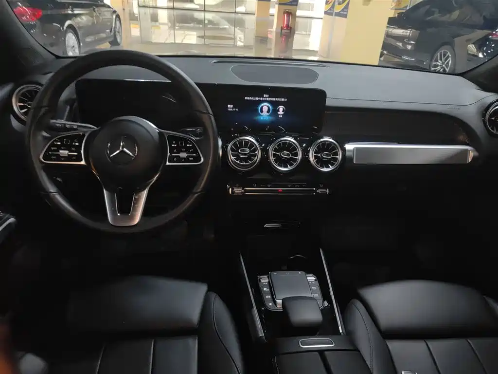Mercedes-Benz GLB 2023 — фото 10