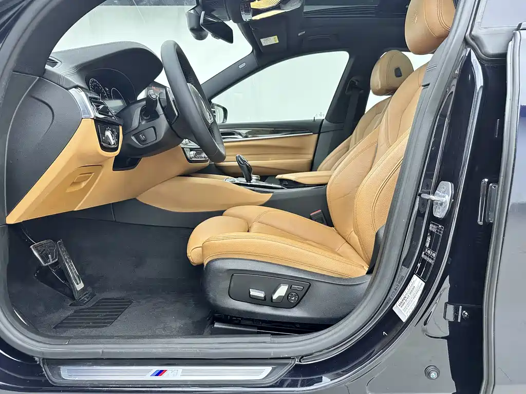 BMW 6 Series GT 2019 — фото 7