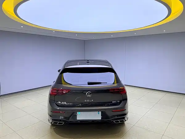 Volkswagen Golf 2022