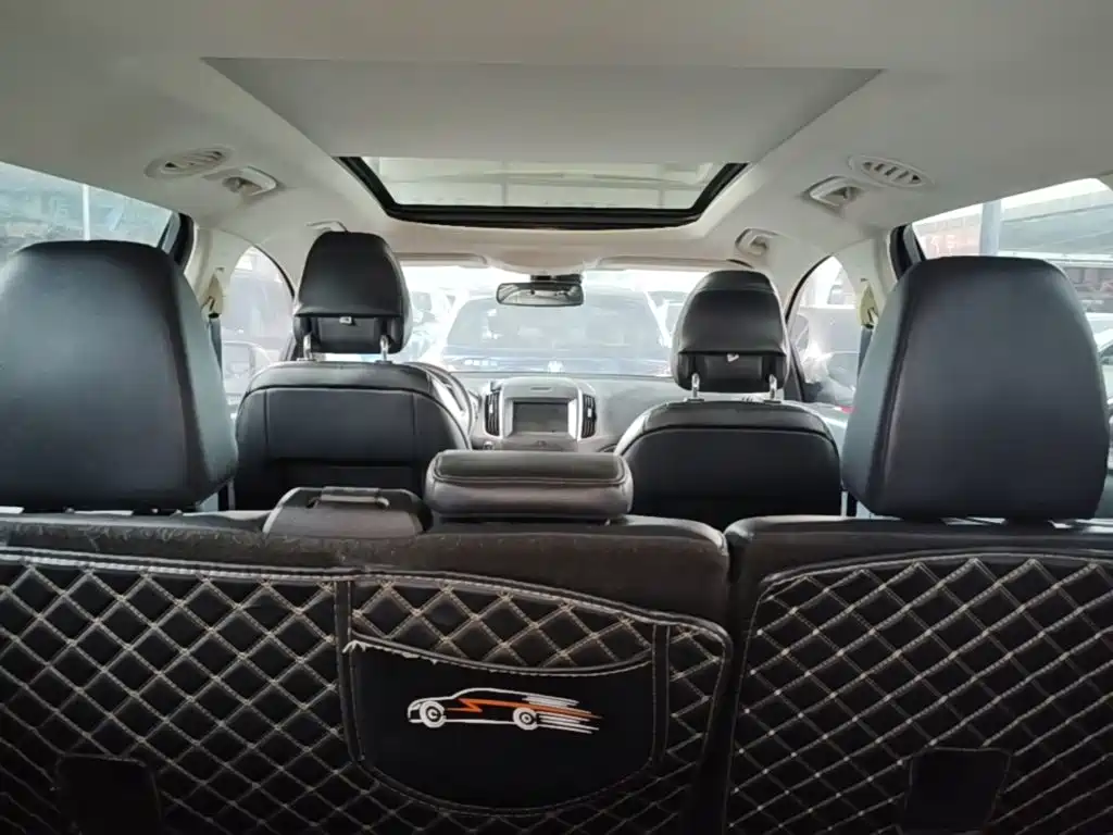 Ford Edge 2018 — фото 18