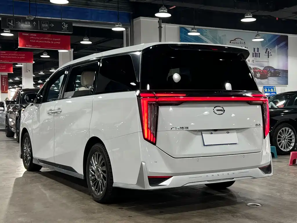 GAC Motor Trumpchi M8 2023 — фото 5