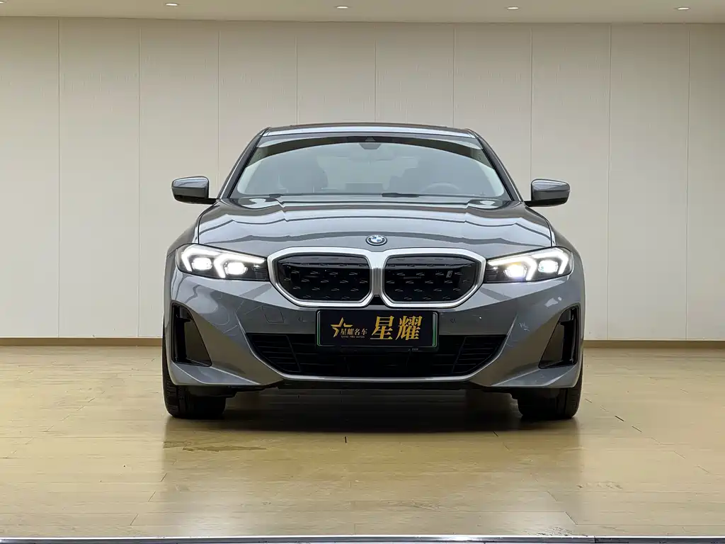 BMW i3 2024