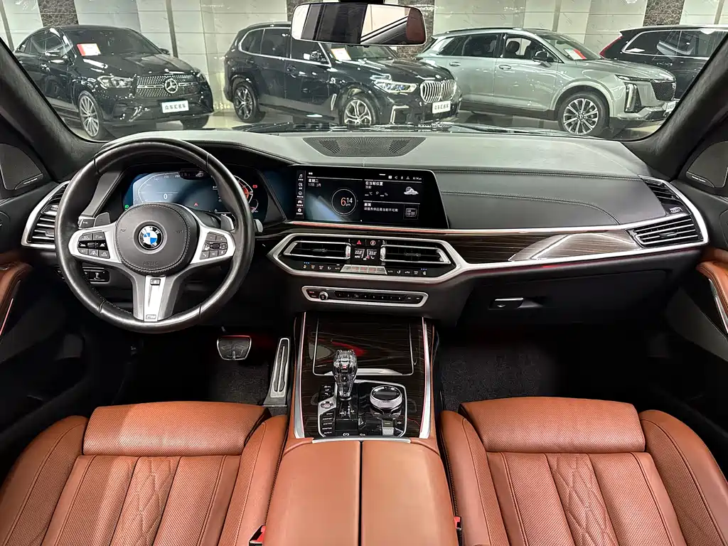 BMW X7 2022 — фото 11