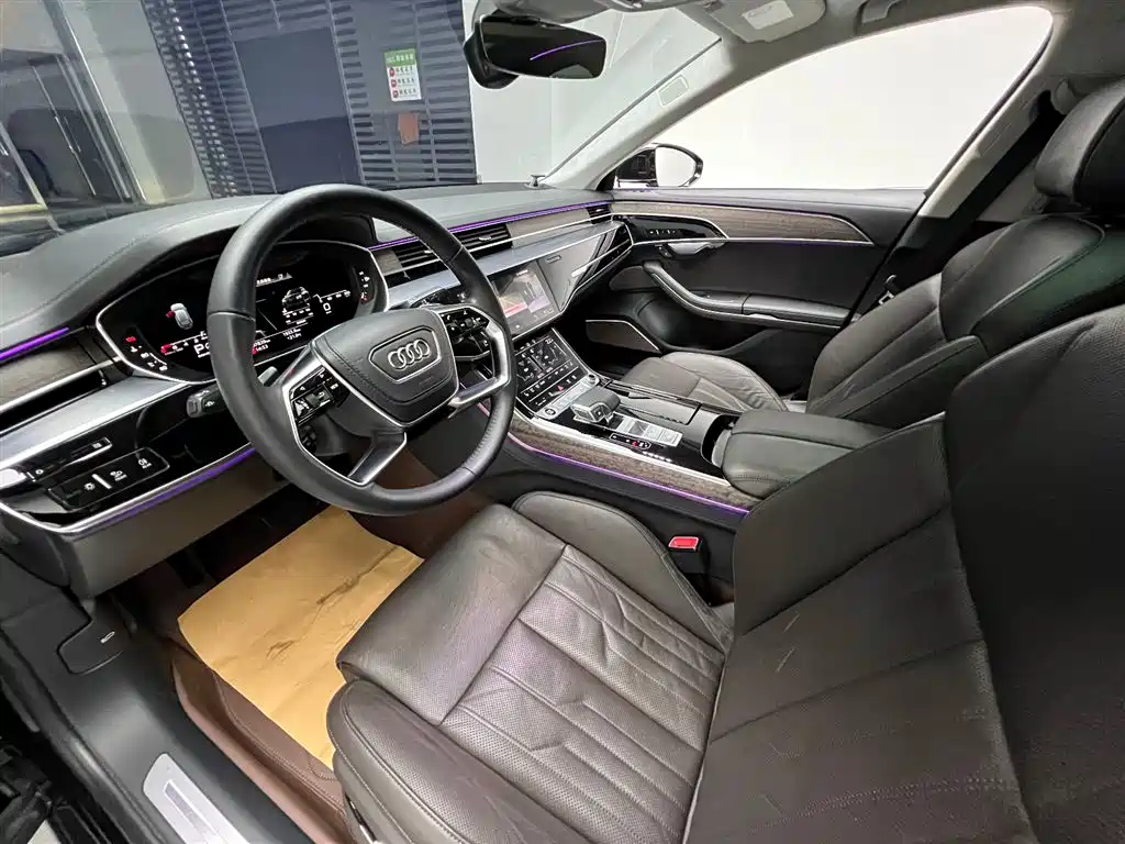 Audi A8 2021
