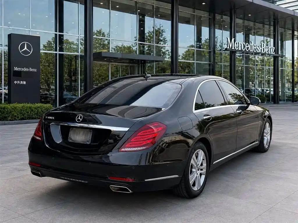 Mercedes-Benz S-Class 2013