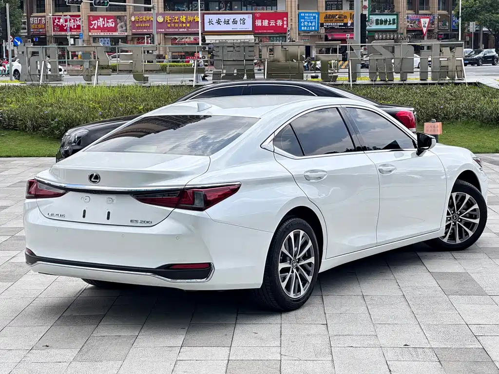 Lexus ES 2024 — фото 5