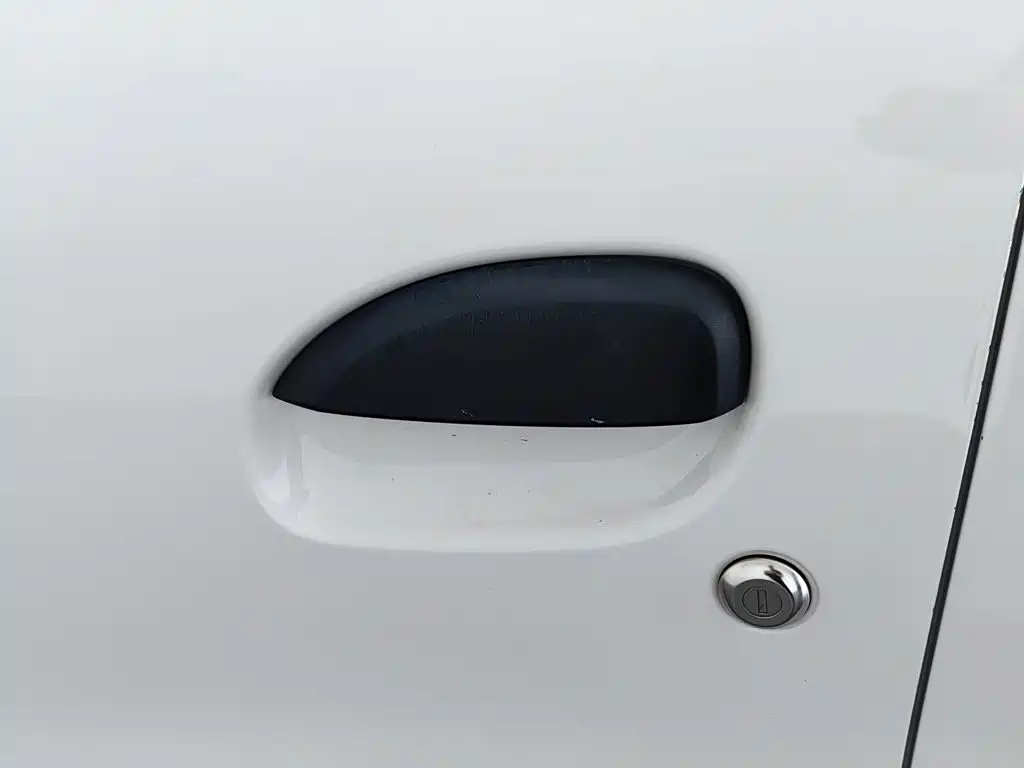 Dongfeng Nano EX1 2022 — фото 18