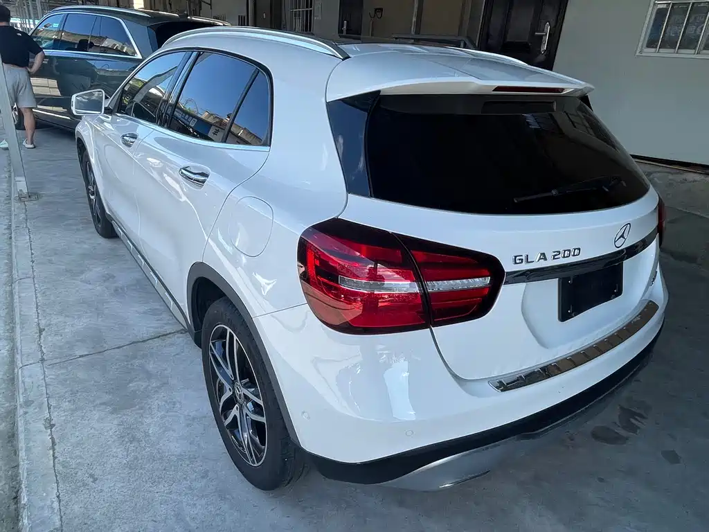 Mercedes-Benz GLA 2018 — фото 9