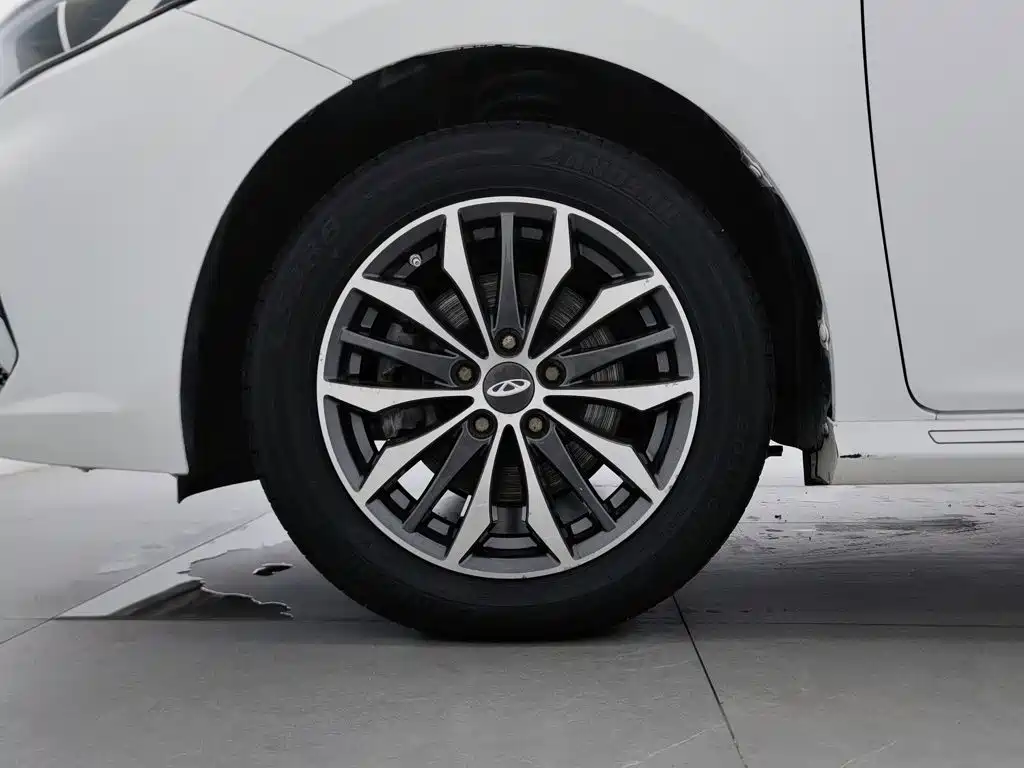 Chery Arrizo 5 PLUS 2021 — фото 17