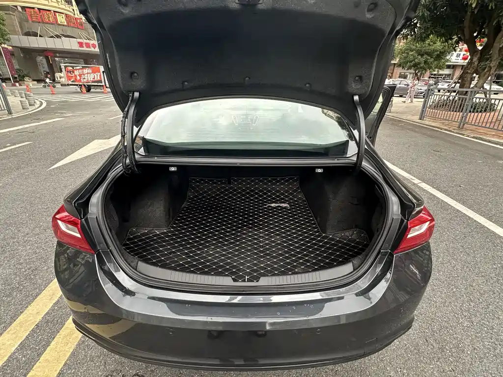 Chevrolet Malibu XL 2018 — фото 11