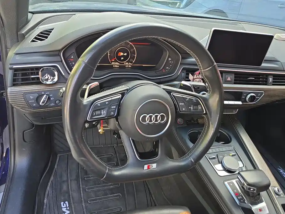 Audi S4 2018 — фото 15