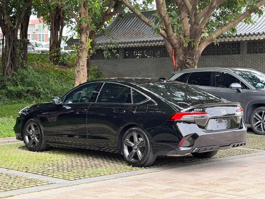 Honda Inspire 2023 — фото 13