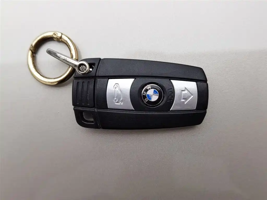 BMW X1 2012 — фото 19