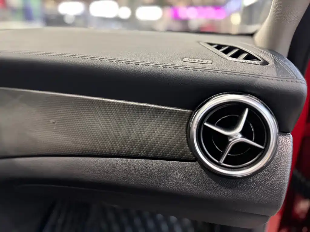 Mercedes-Benz GLA 2018 — фото 33