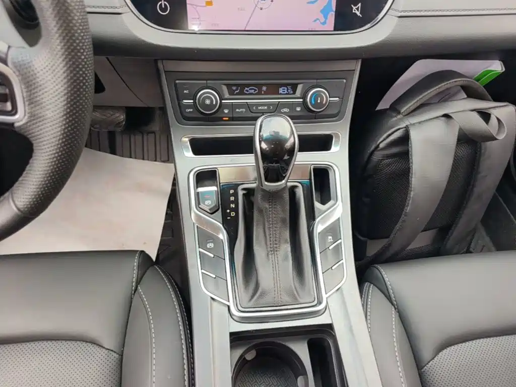 Geely Emgrand 2019 — фото 14