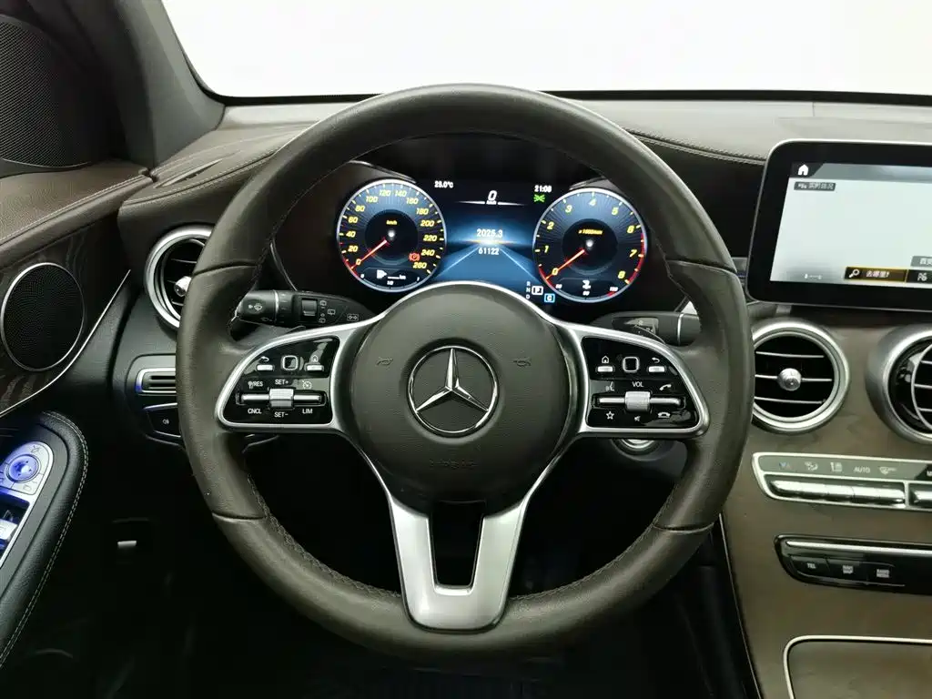 Mercedes-Benz GLC 2019 — фото 11