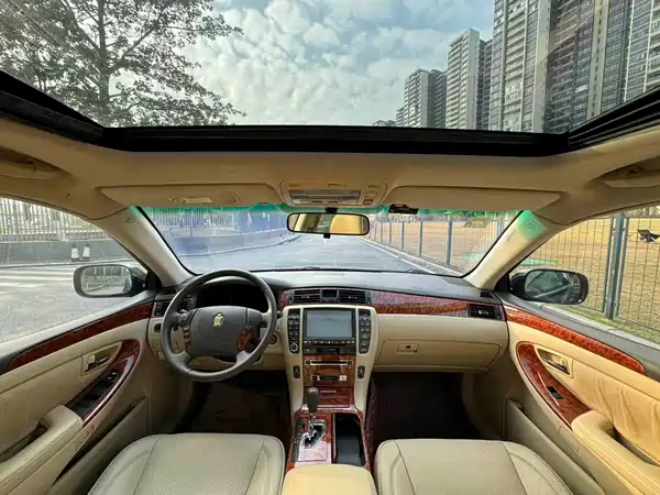 Toyota Crown 2009