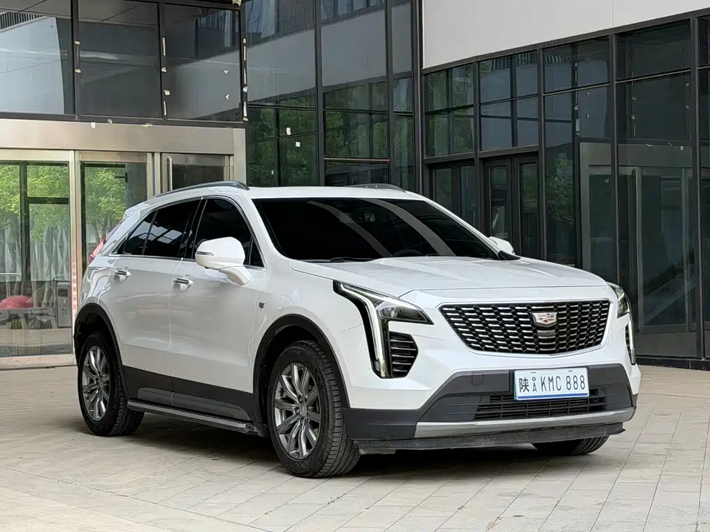 Cadillac XT4 2021 — фото 3