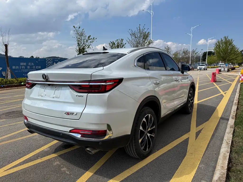 Changan CS85 COUPE 2019 — фото 13
