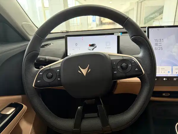 Arcfox Beta T1 2025