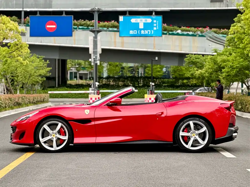 Ferrari Portofino 2020 — фото 6