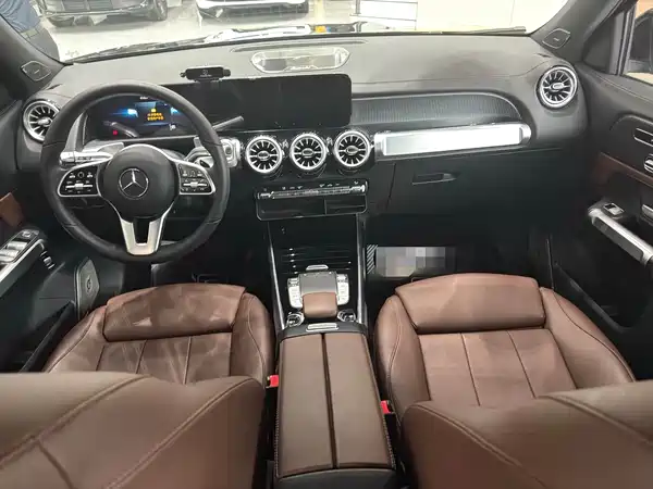 Mercedes-Benz GLB 2023