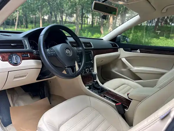 Volkswagen Passat 2013
