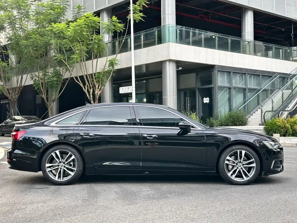 Audi A6L 2020