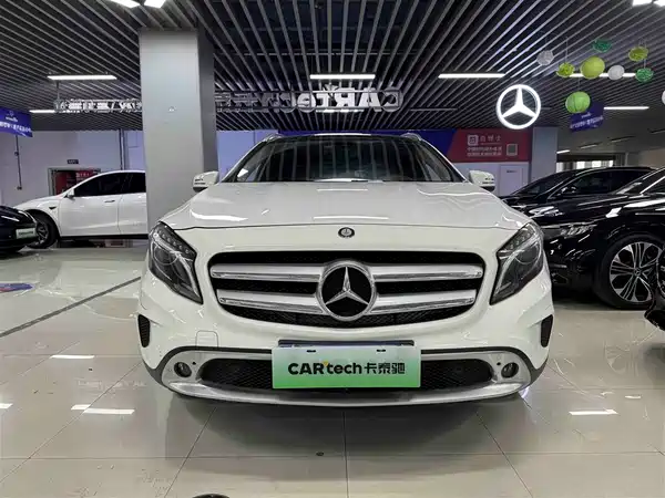 Mercedes-Benz GLA 2016
