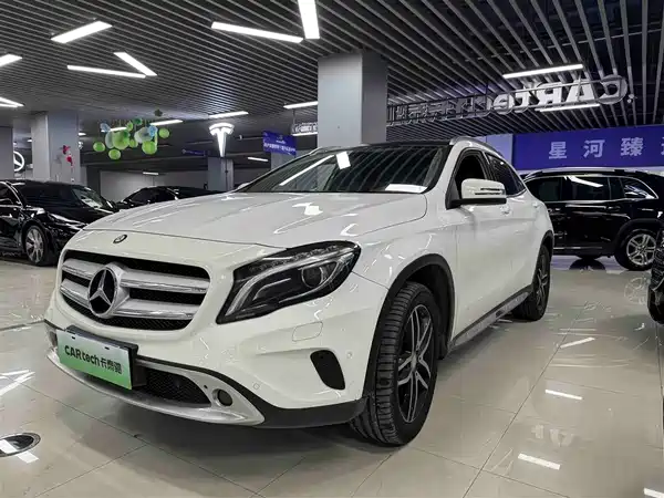 Mercedes-Benz GLA 2016