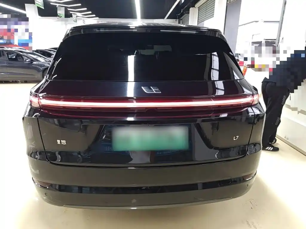 Li Auto Li L7 2024