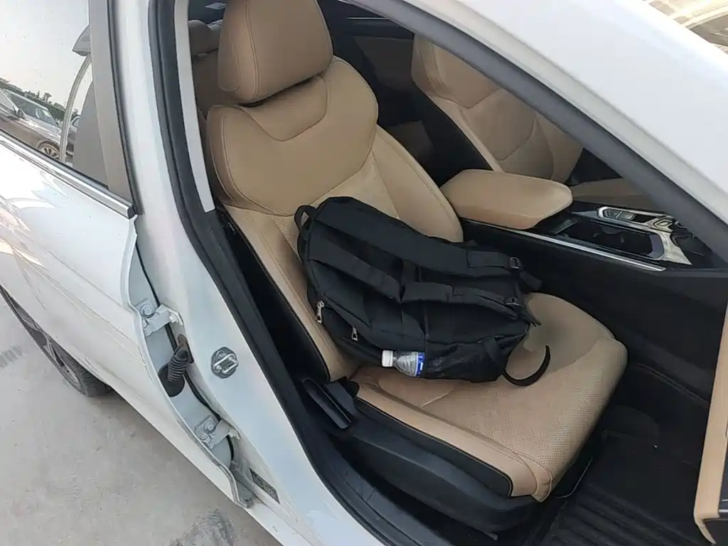 Geely Emgrand L Hip 2024 — фото 20