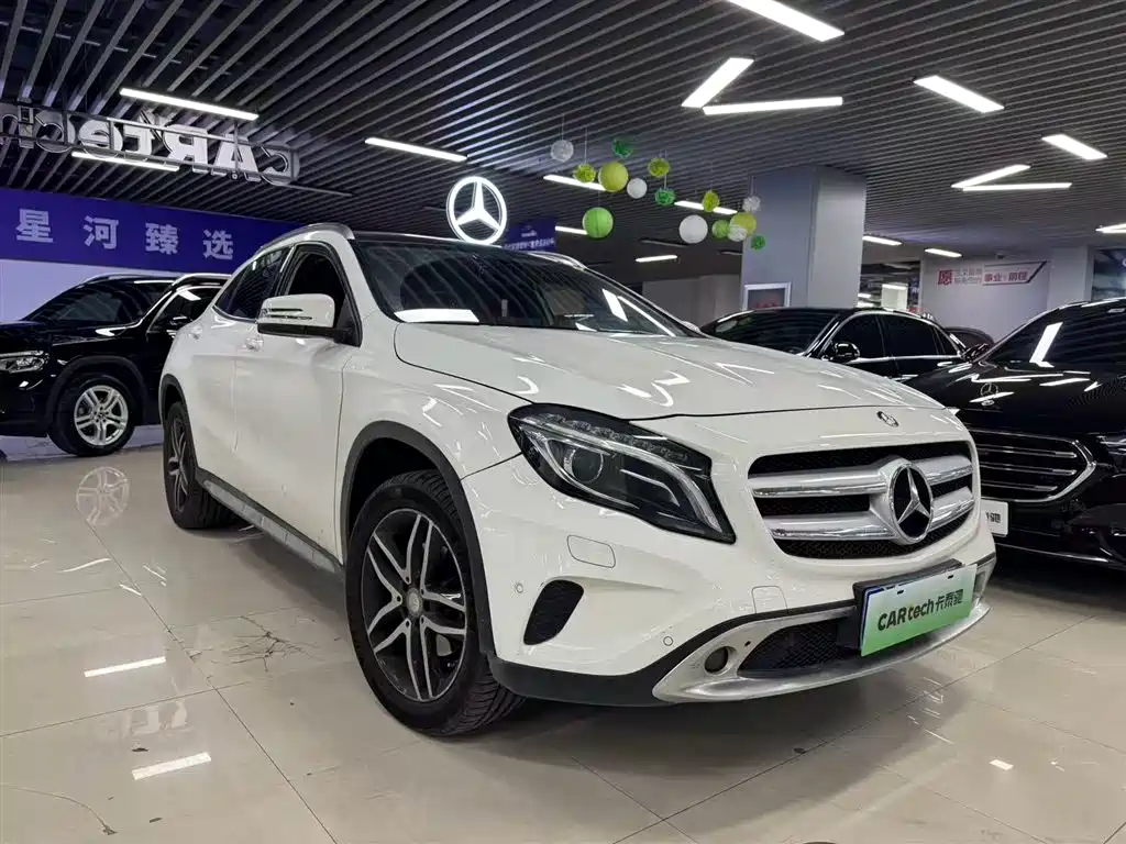 Mercedes-Benz GLA 2016