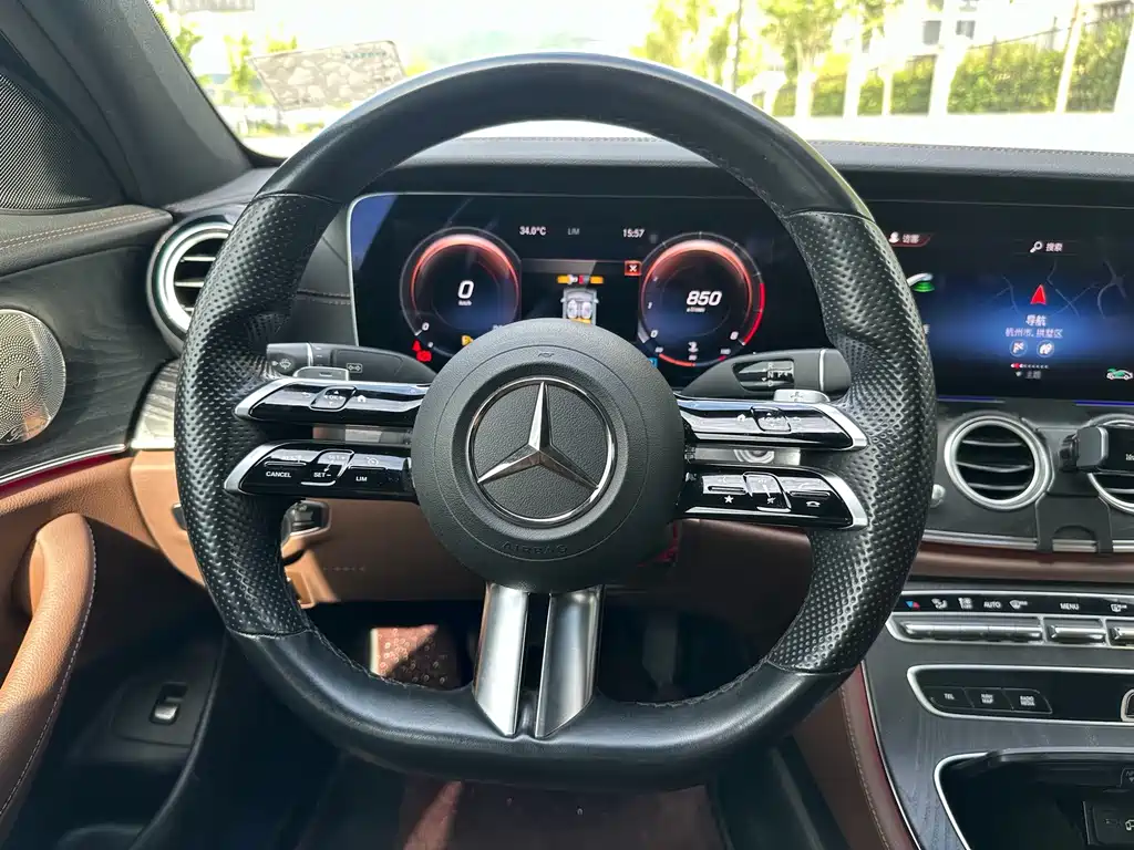 Mercedes-Benz E-Class 2022 — фото 15