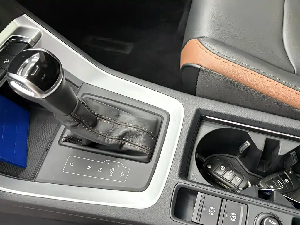 Audi Q3 2023 — фото 14