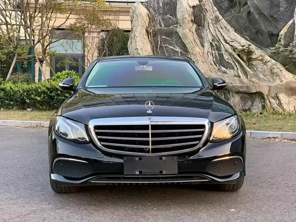 Mercedes-Benz E-Class 2019 — фото 1