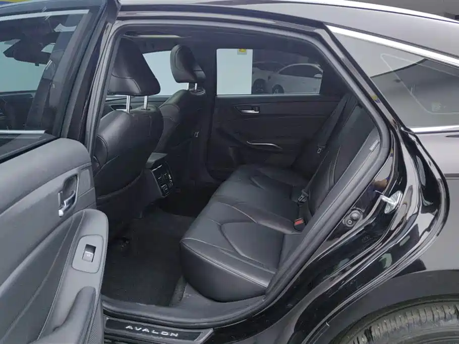 Toyota Avalon 2020 — фото 11