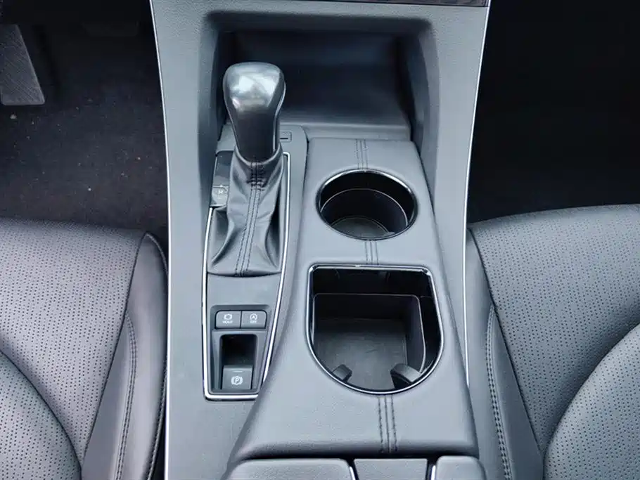 Toyota Avalon 2020 — фото 16