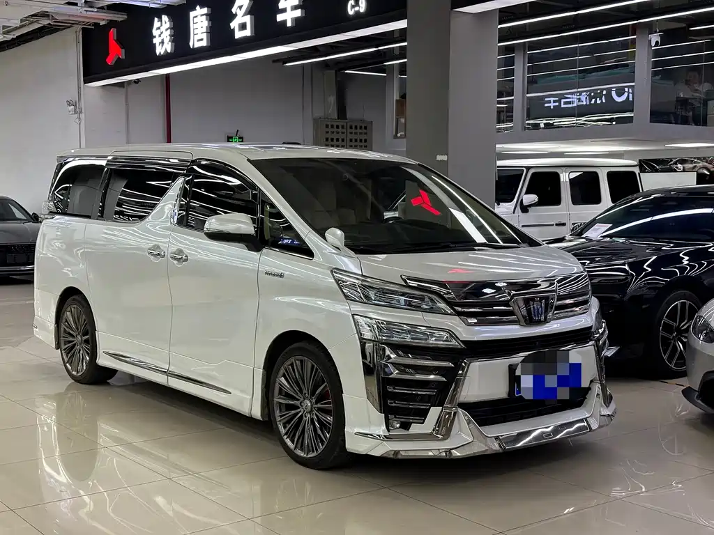 Toyota Vellfire 2020 — фото 3