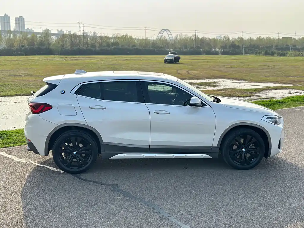 BMW X2 2021 — фото 16